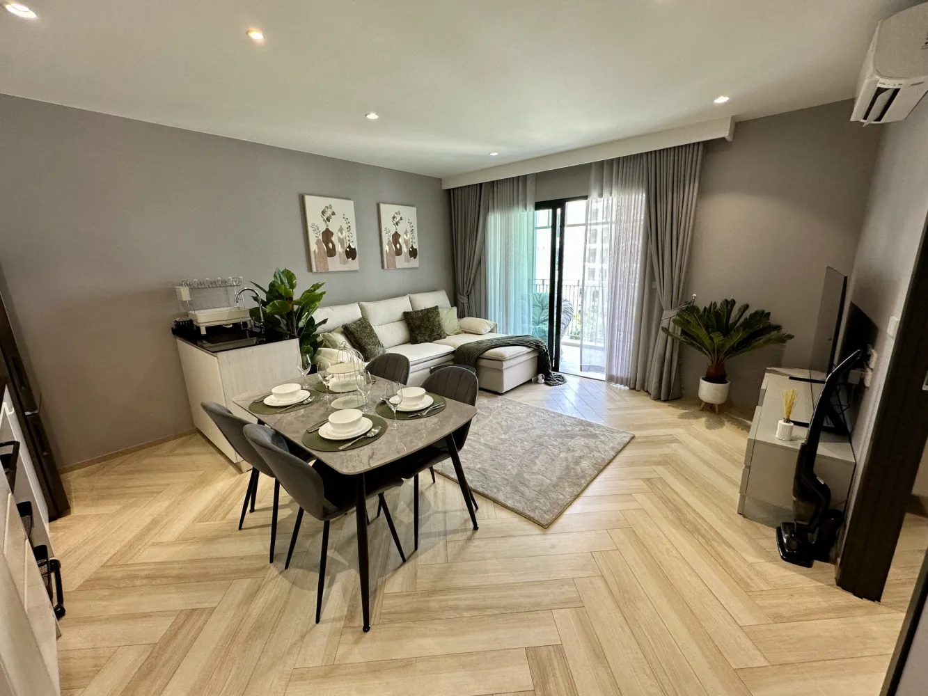 Property image - full photo 9