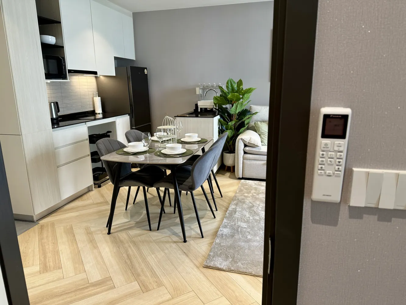 Property image - full photo 13