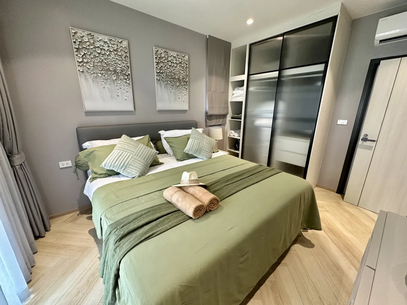 Property image - full photo 23