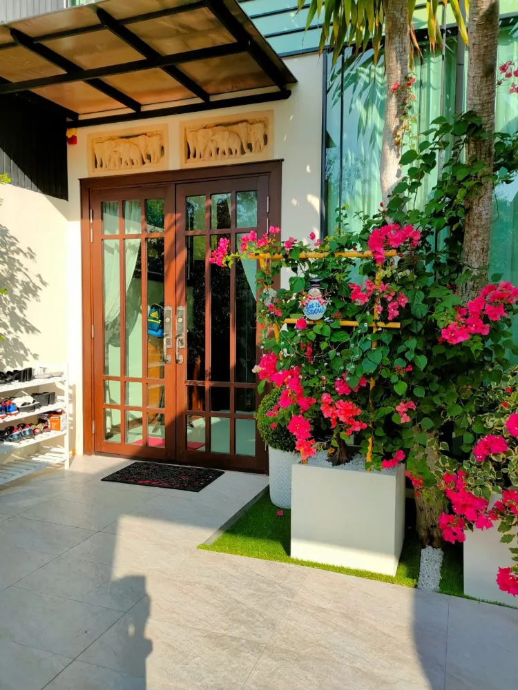 Property image - full photo 8