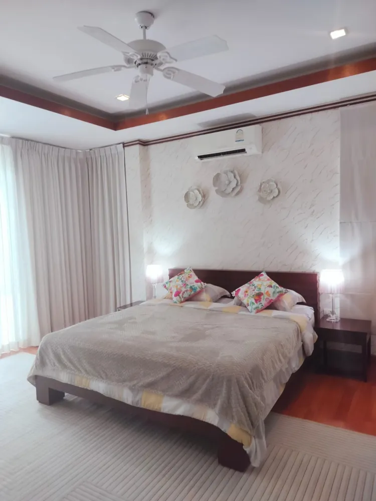 Property image - full photo 7