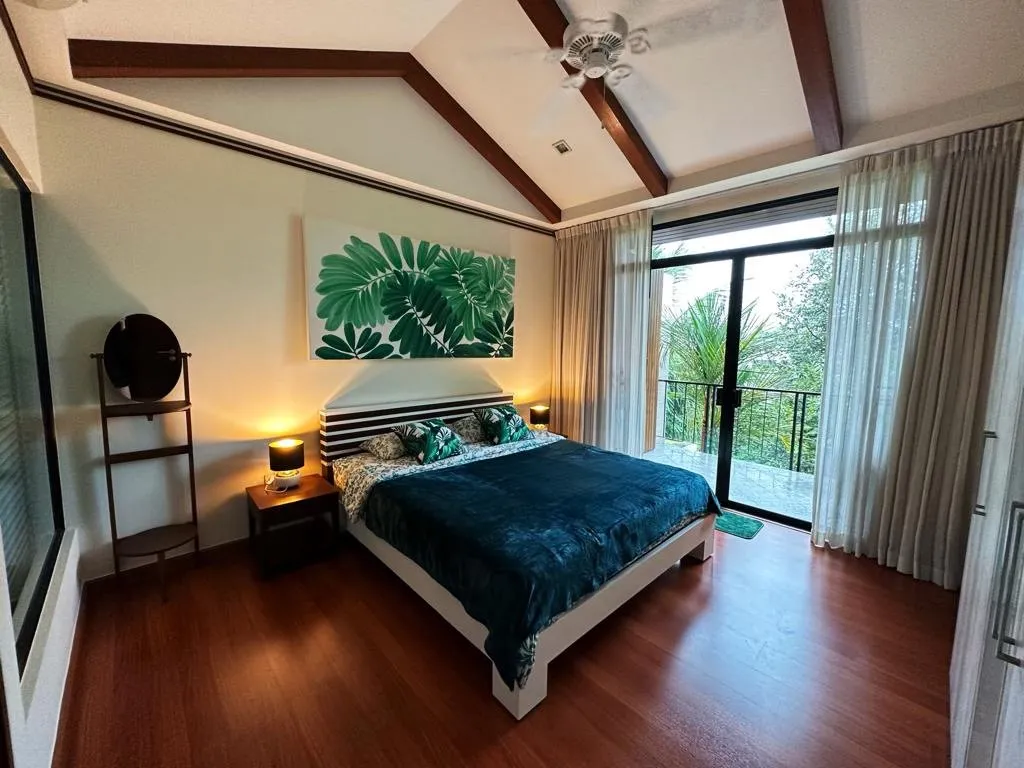 Property image - full photo 5