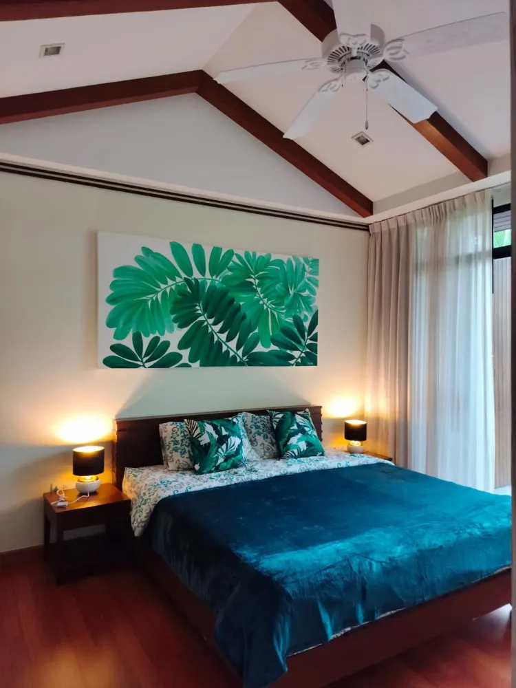Property image - full photo 4