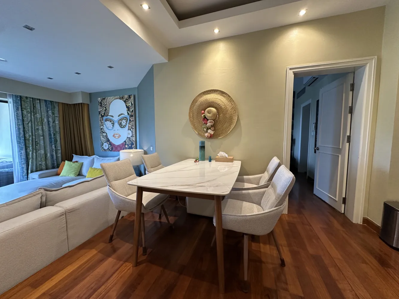 Property image - full photo 11