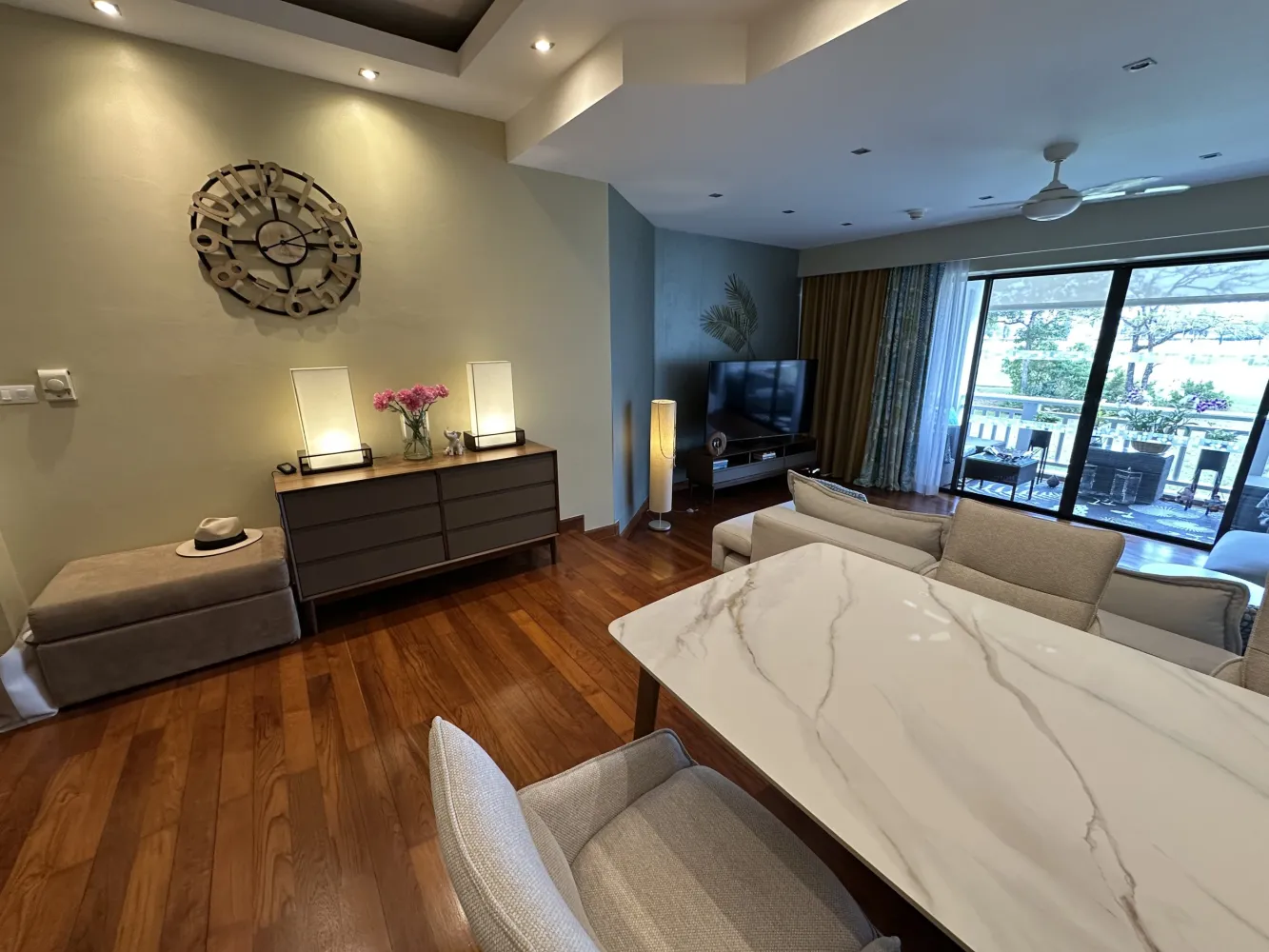 Property image - full photo 12