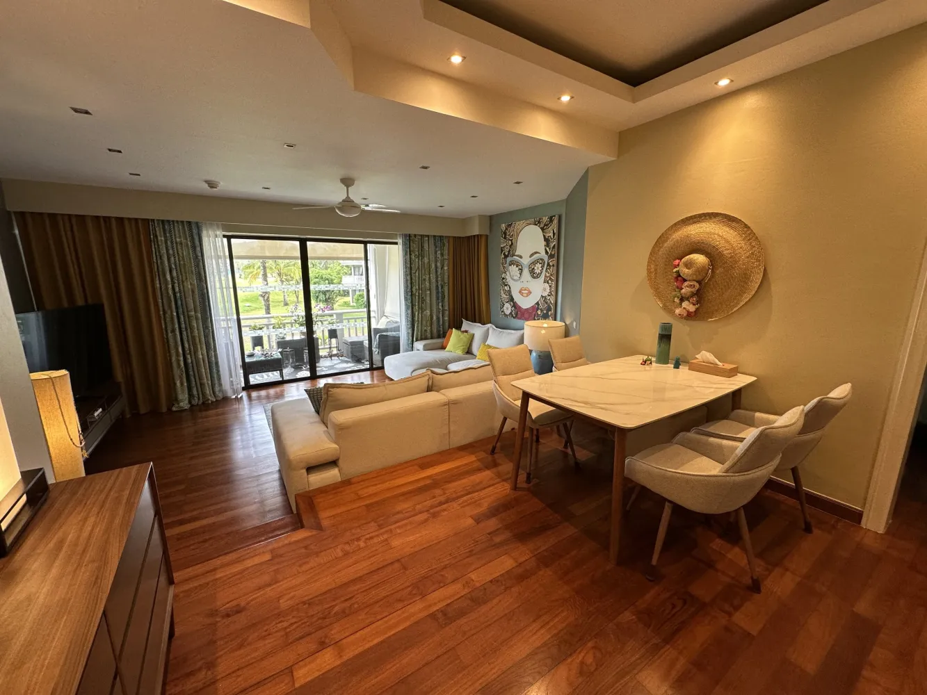 Property image - full photo 14