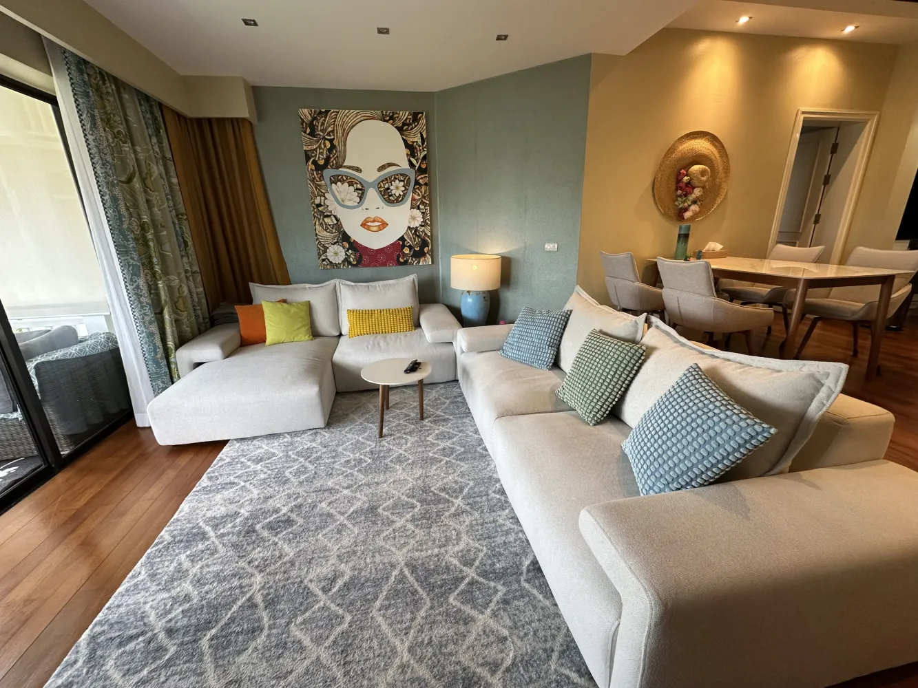 Property image - full photo 2