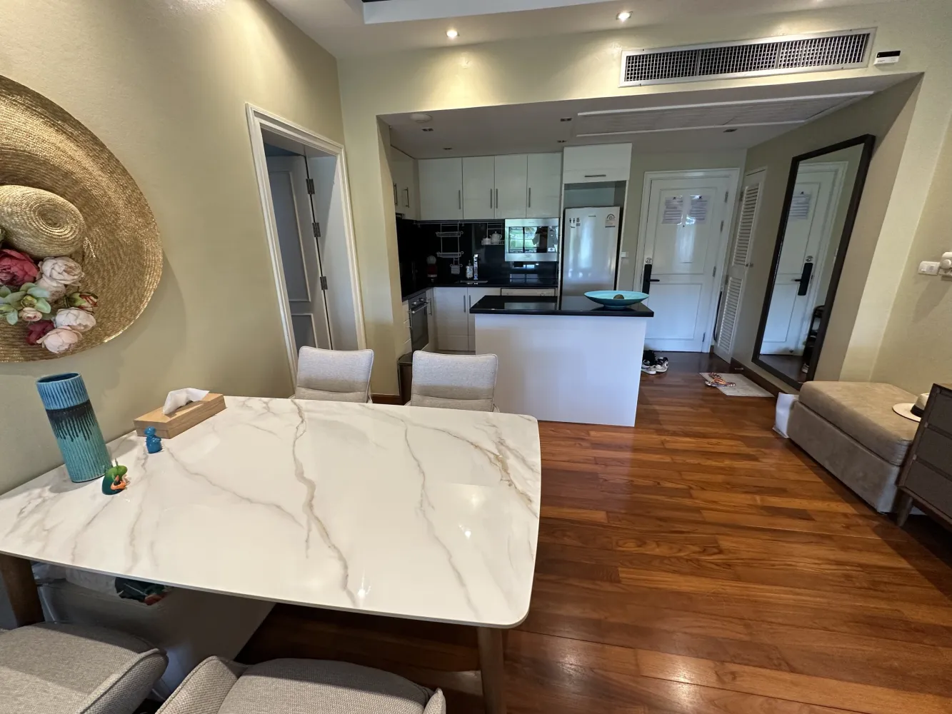 Property image - full photo 8