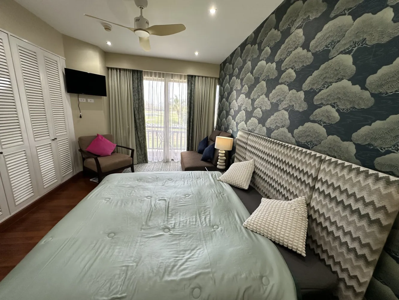 Property image - full photo 33
