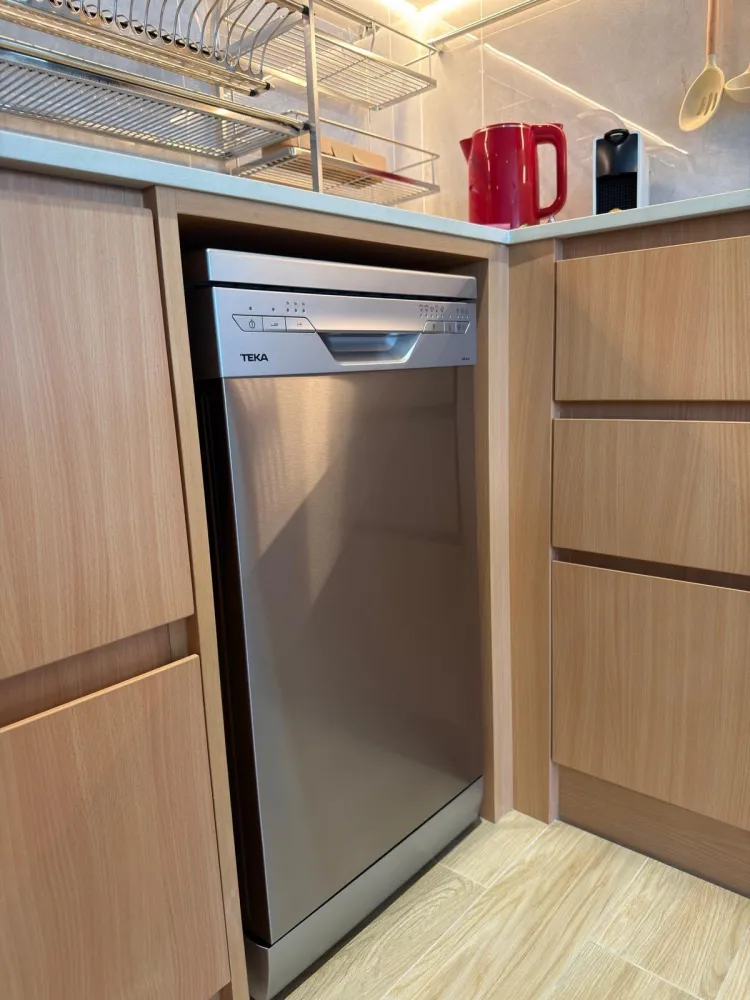 Property image - full photo 9