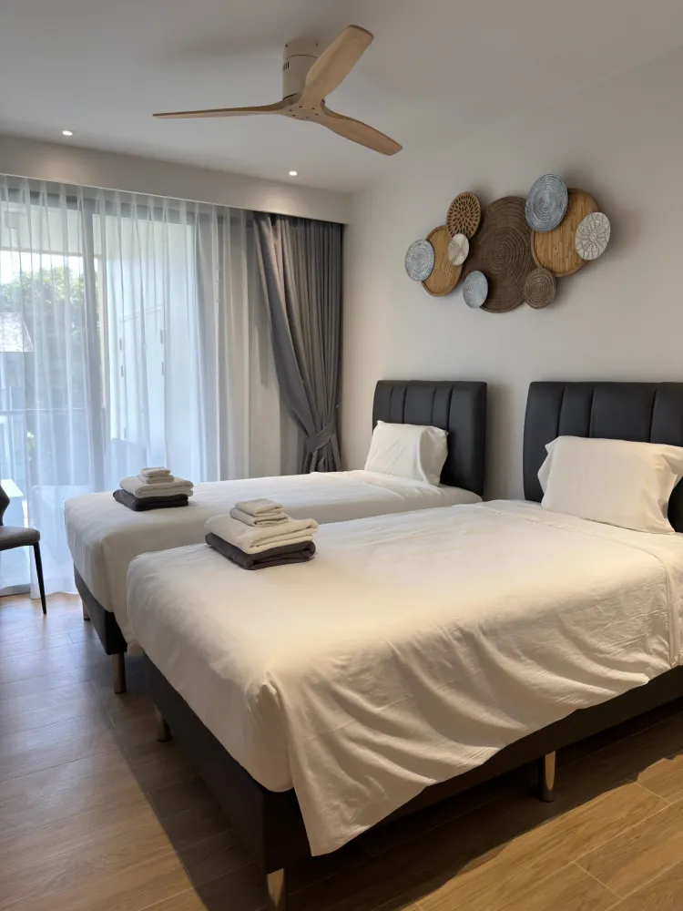 Property image - full photo 5