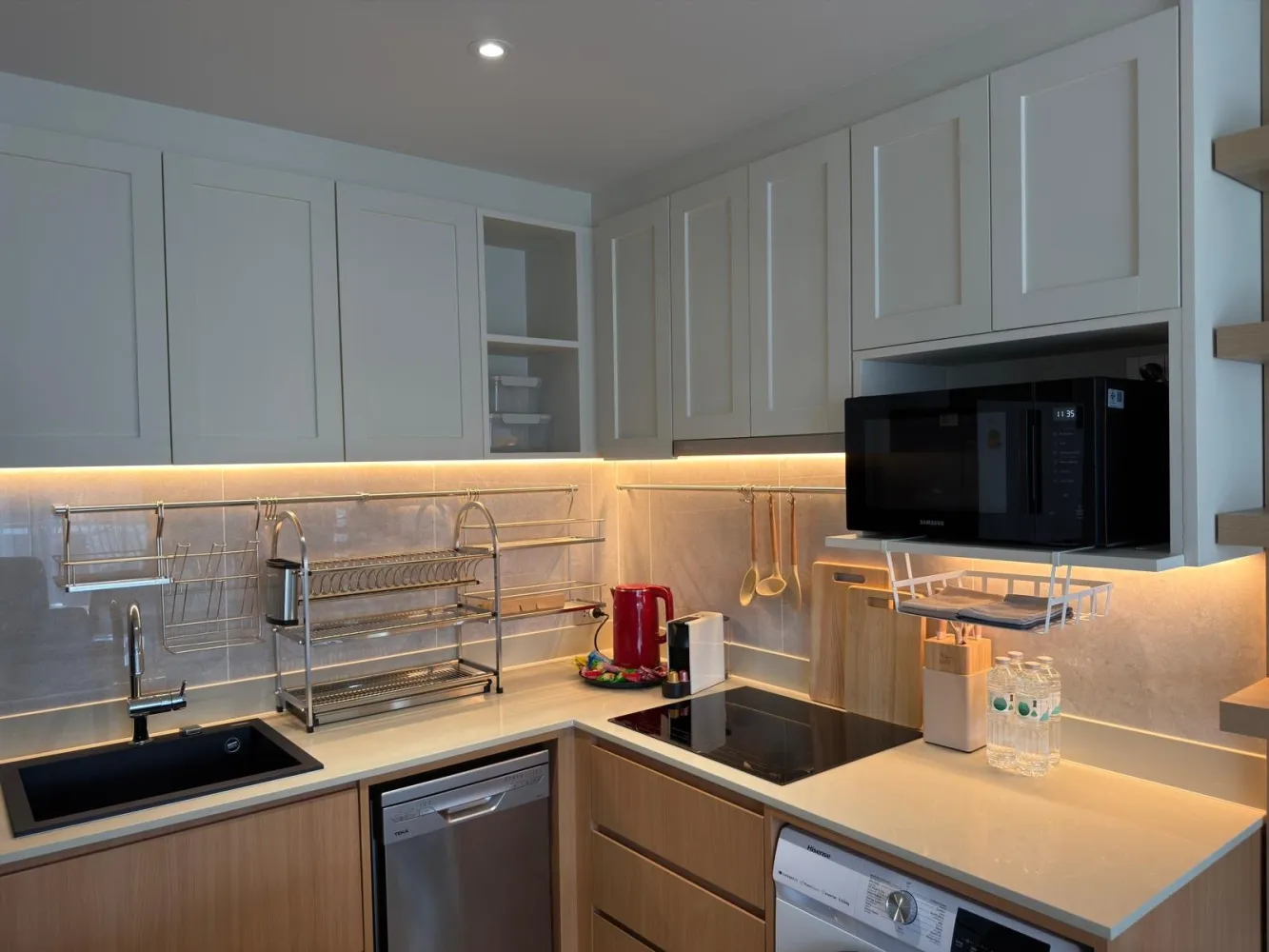 Property image - full photo 3