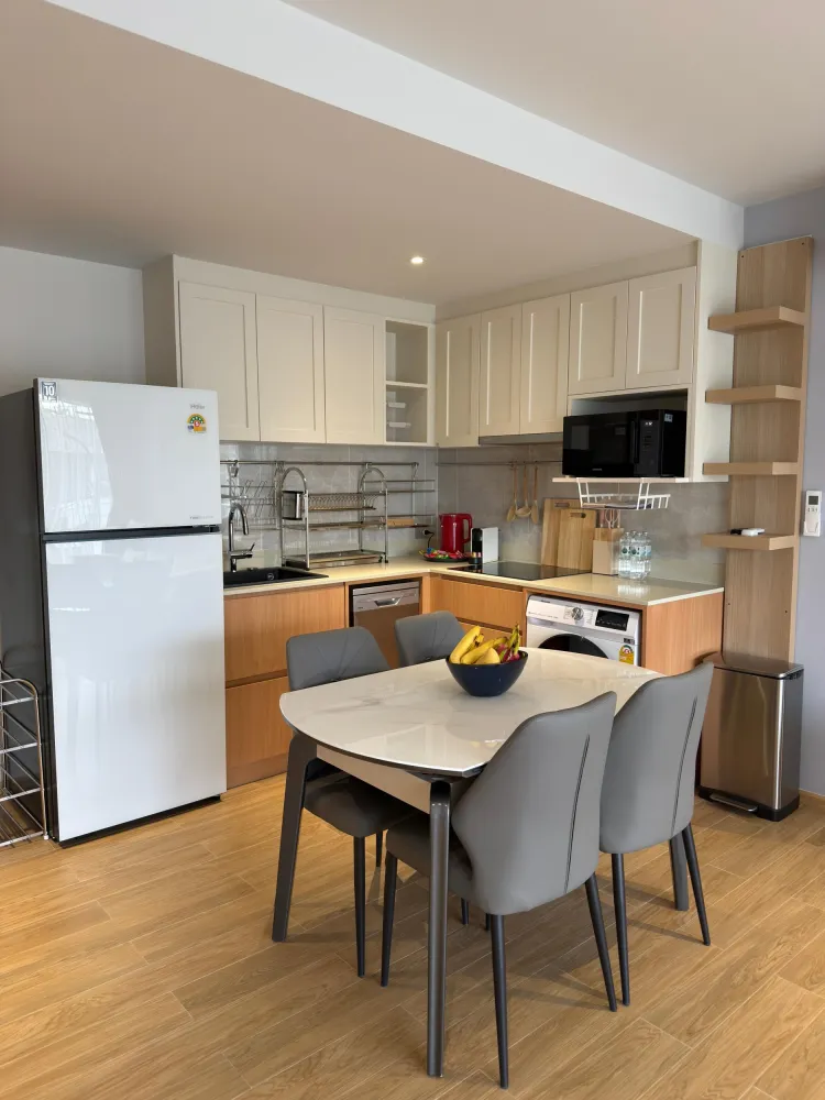 Property image - full photo 2