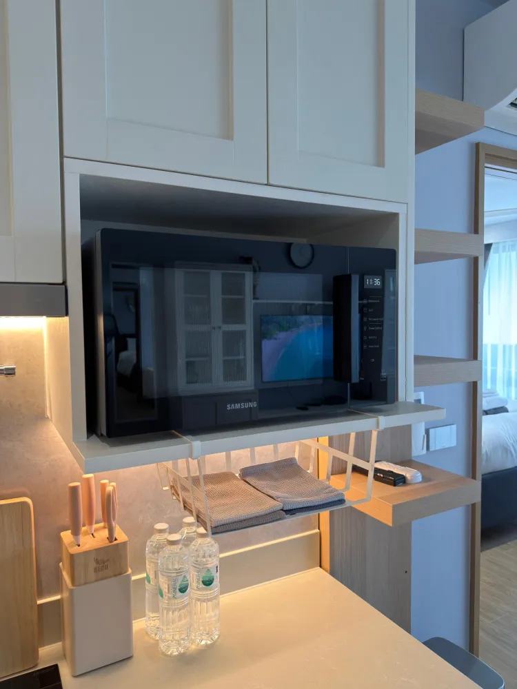 Property image - full photo 10