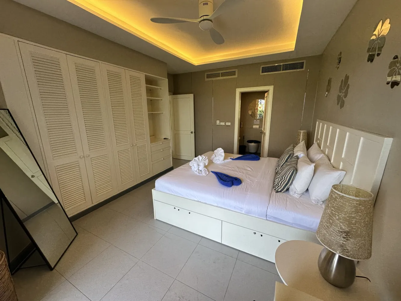 Property image - full photo 25