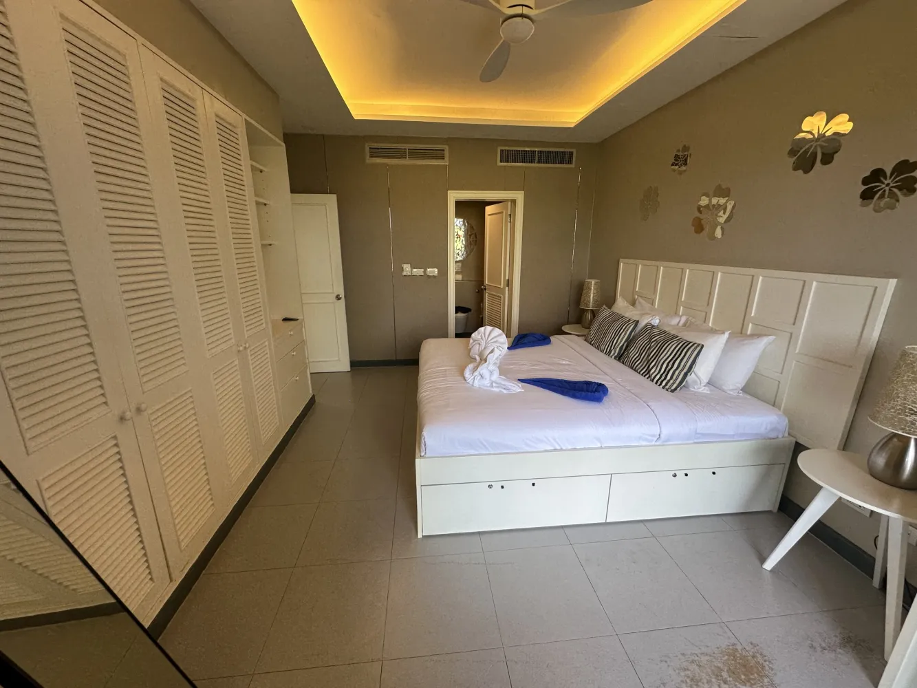 Property image - full photo 24