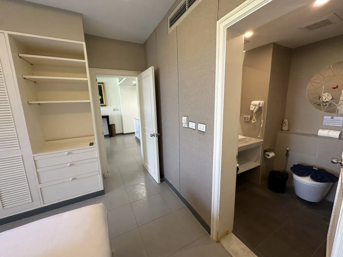 Property image - full photo 26