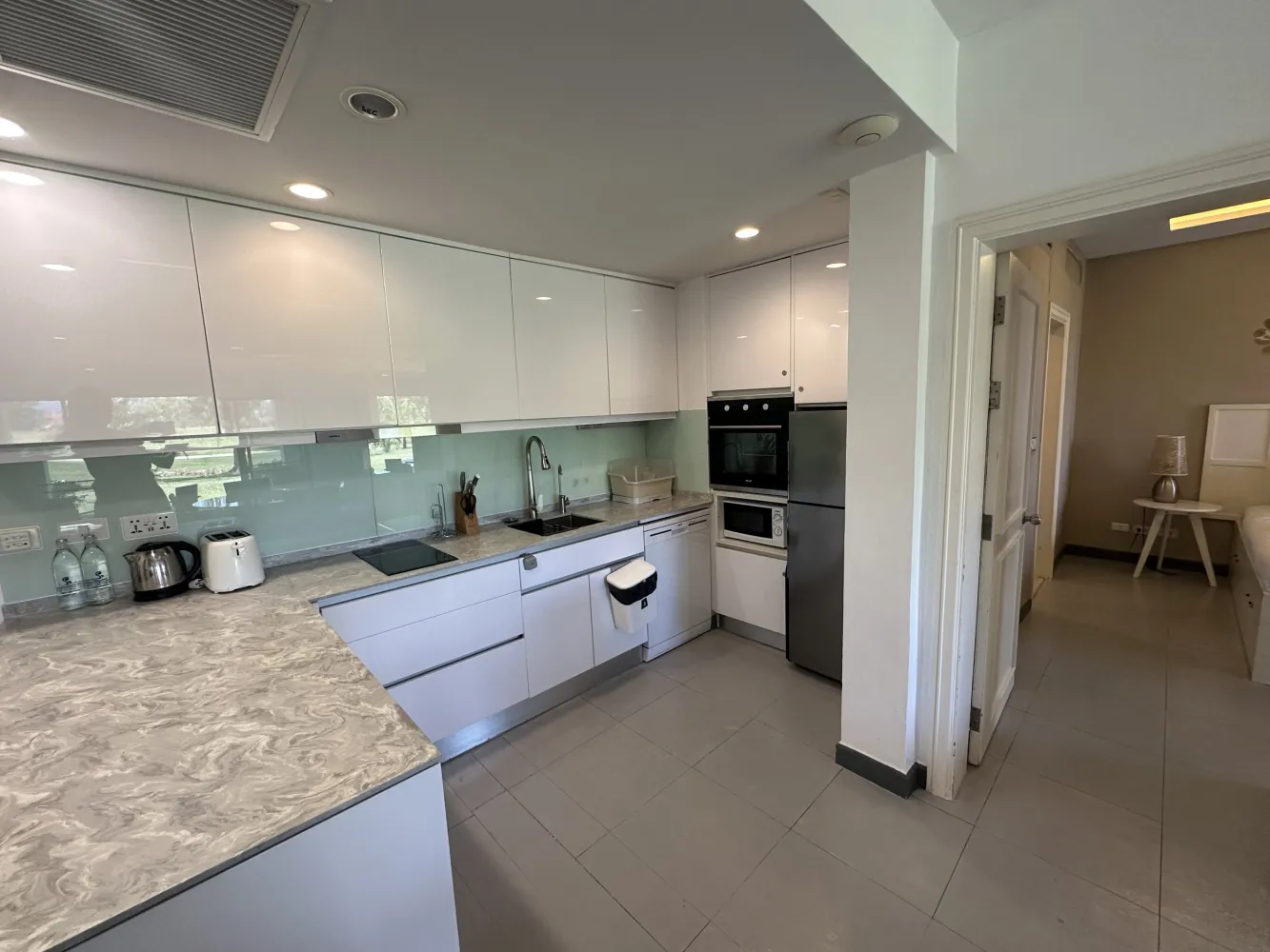 Property image - full photo 17