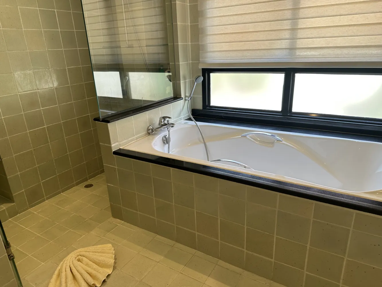 Property image - full photo 29
