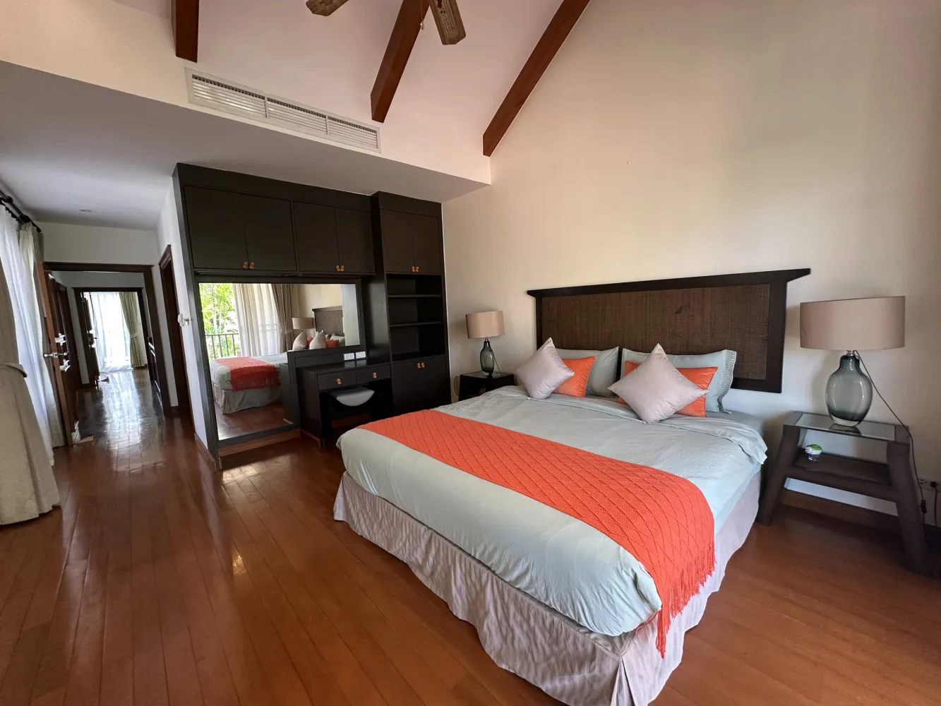 Property image - full photo 15