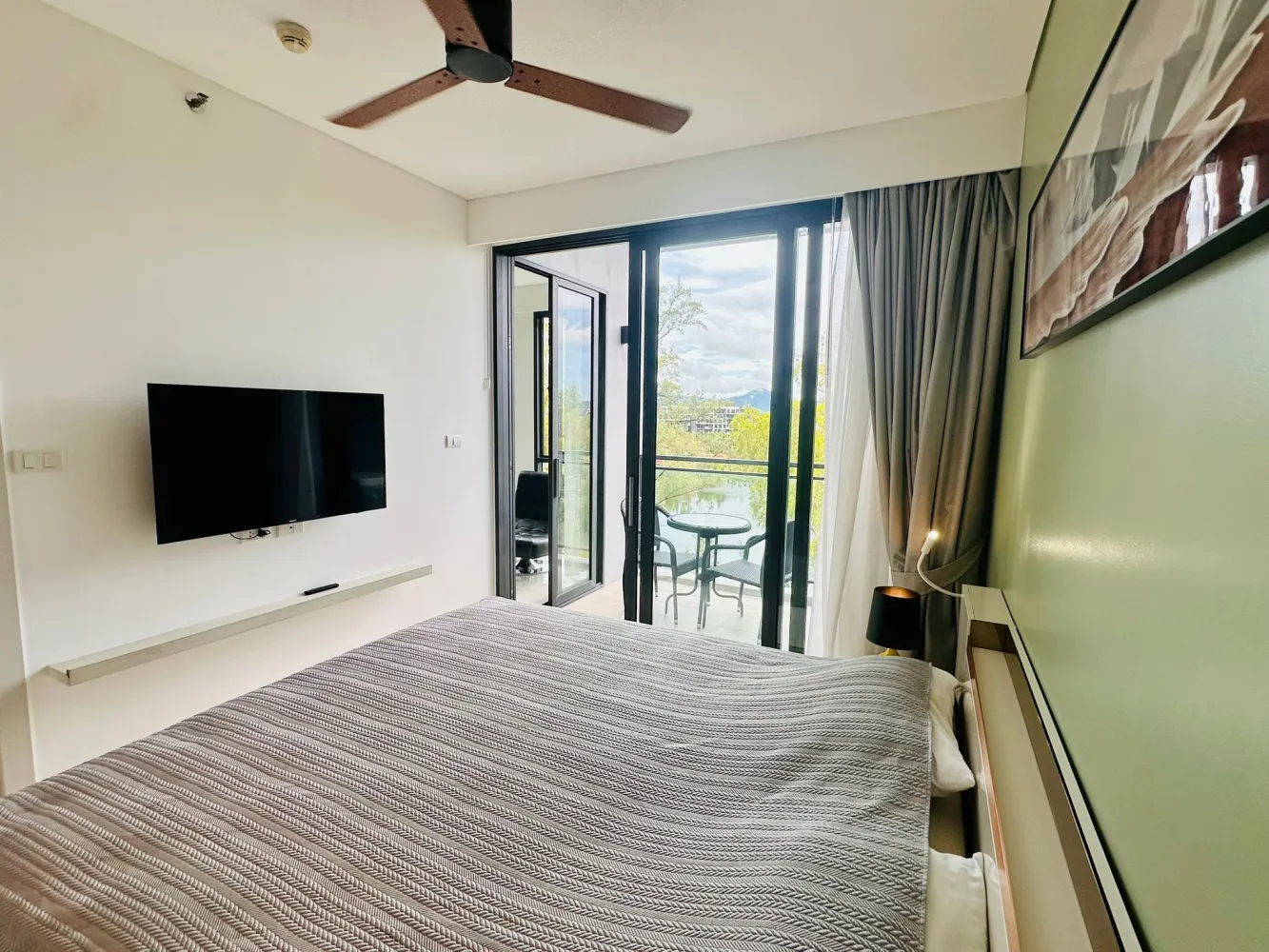 Property image - full photo 8