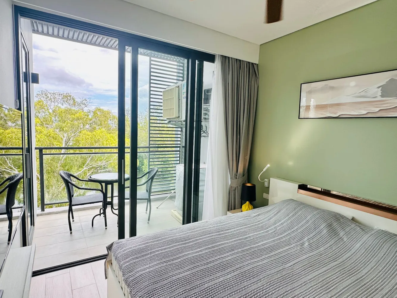 Property image - full photo 9