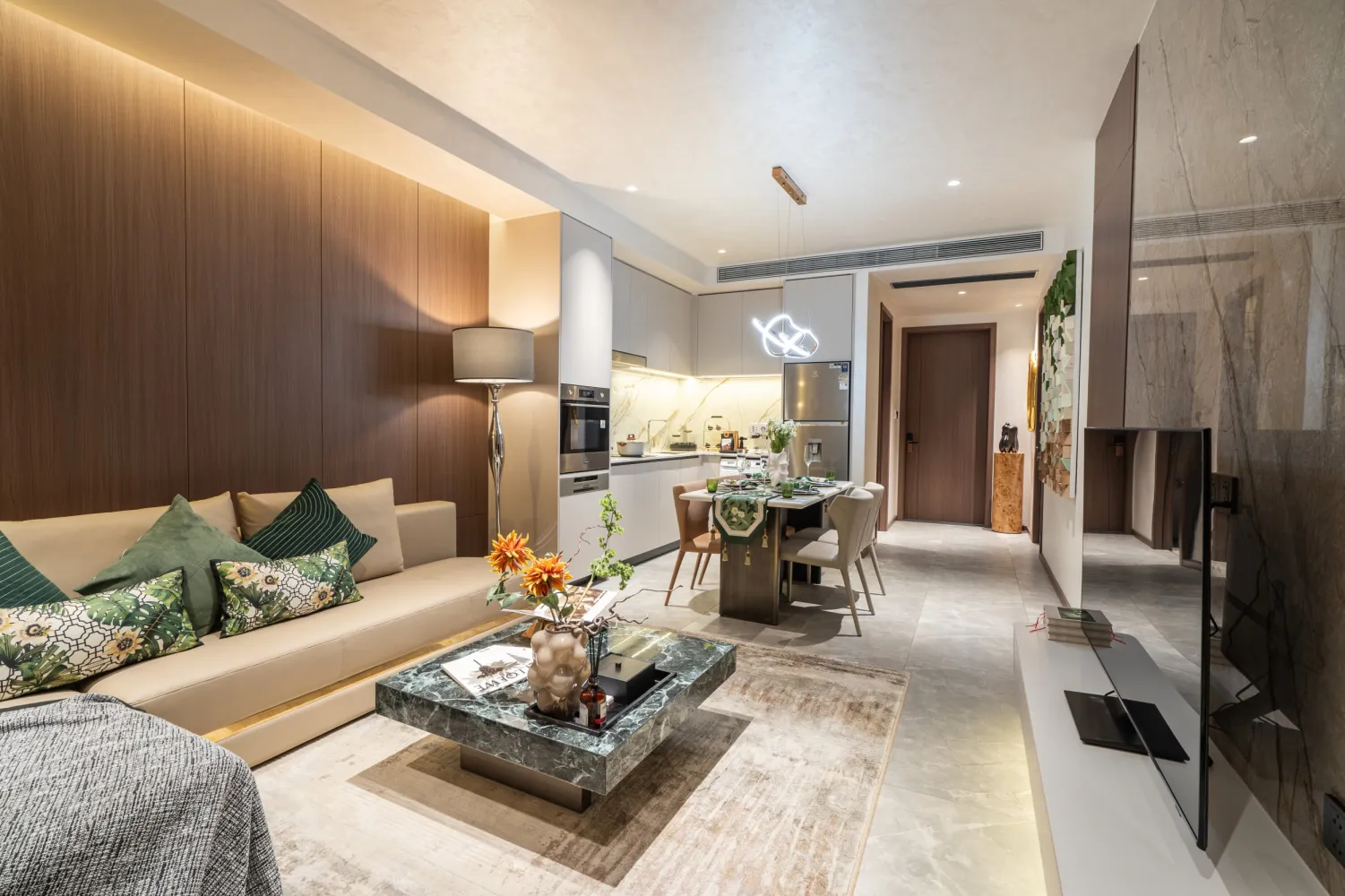 Property image - full photo 2