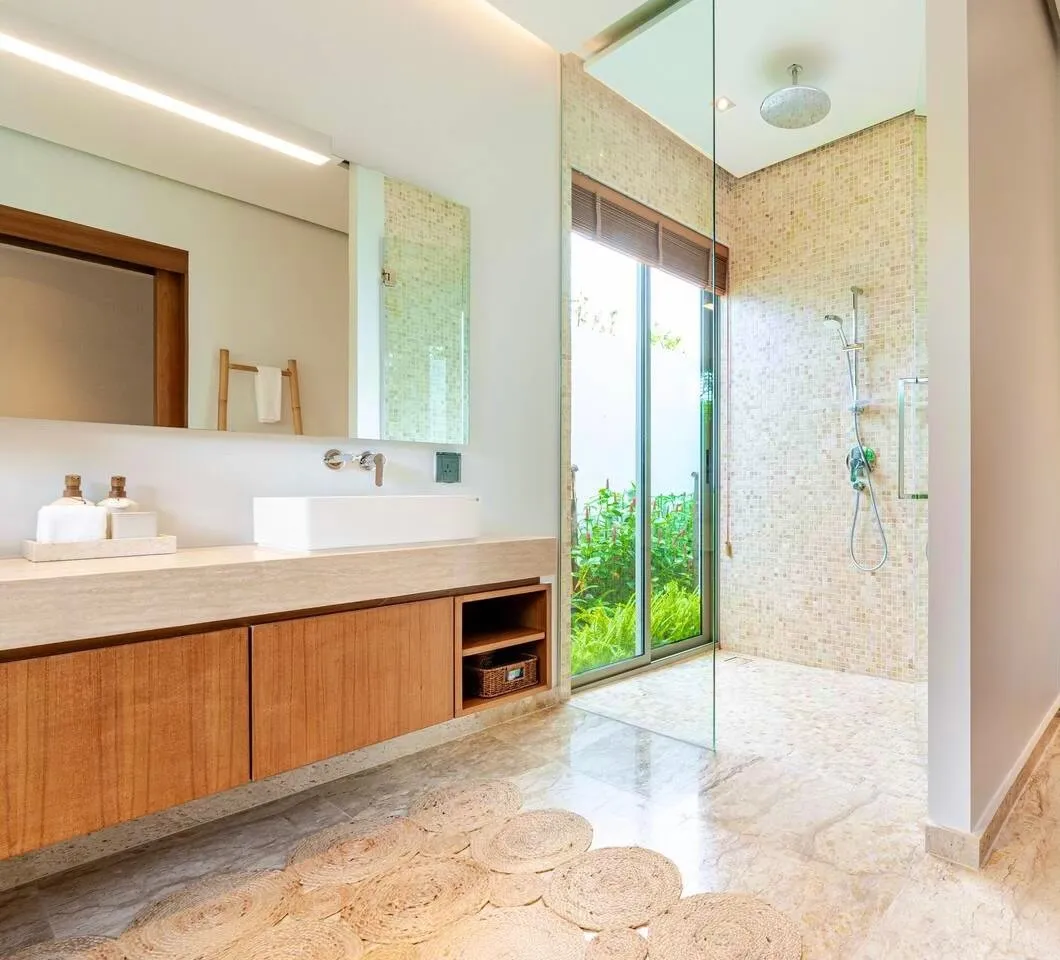 Property image - full photo 13