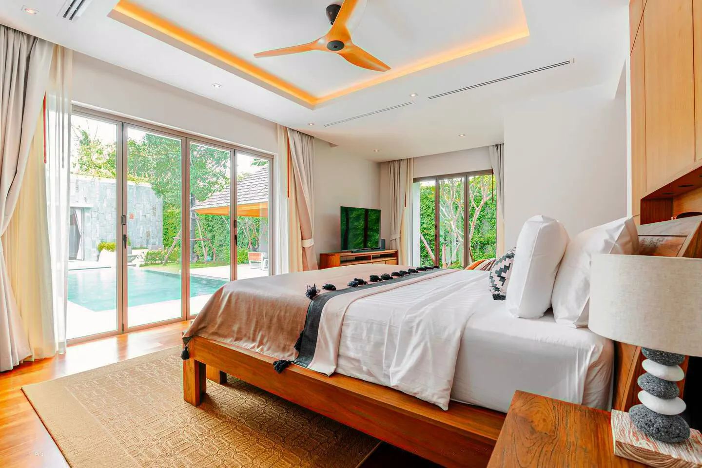 Property image - full photo 24