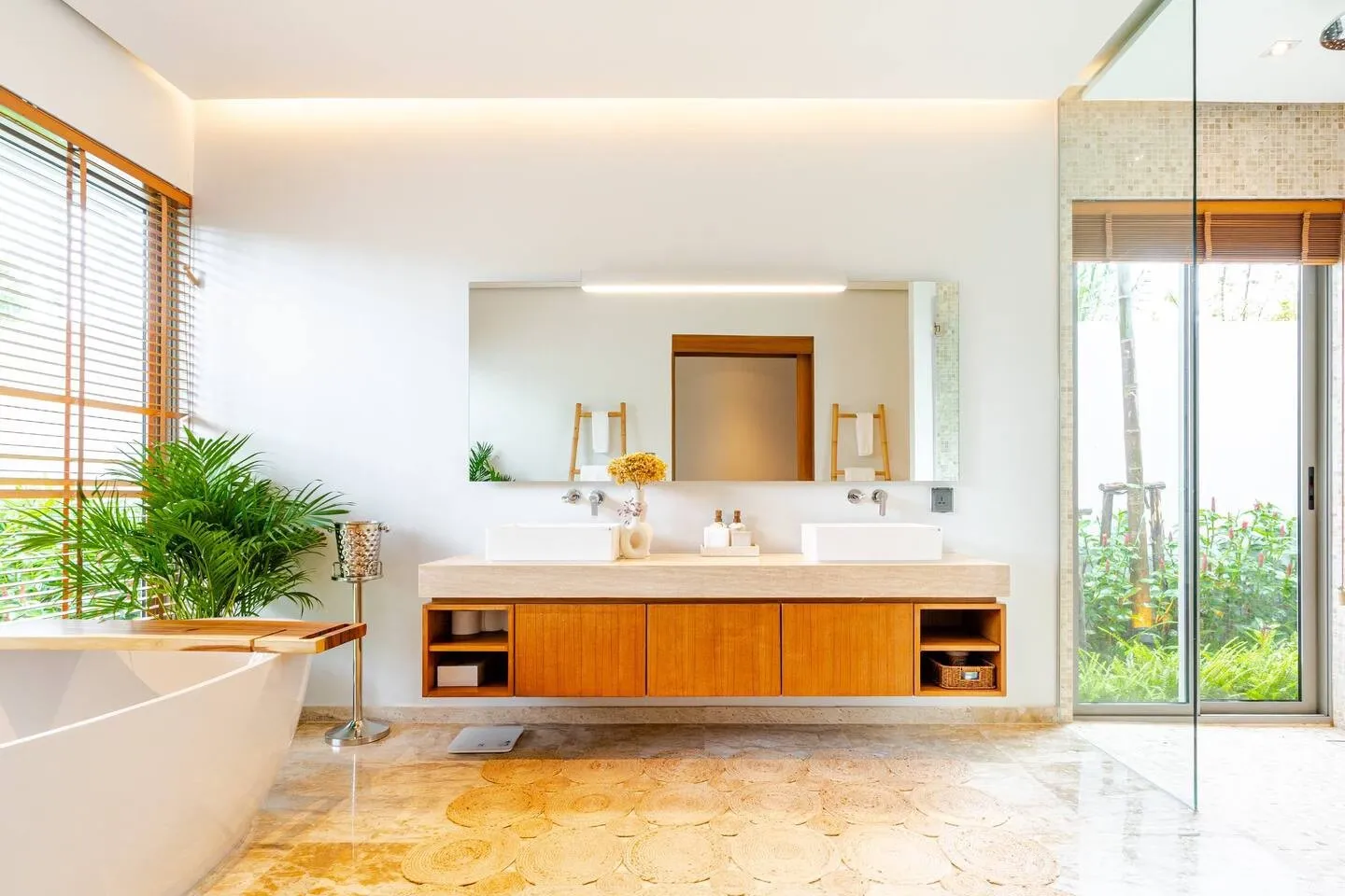 Property image - full photo 28