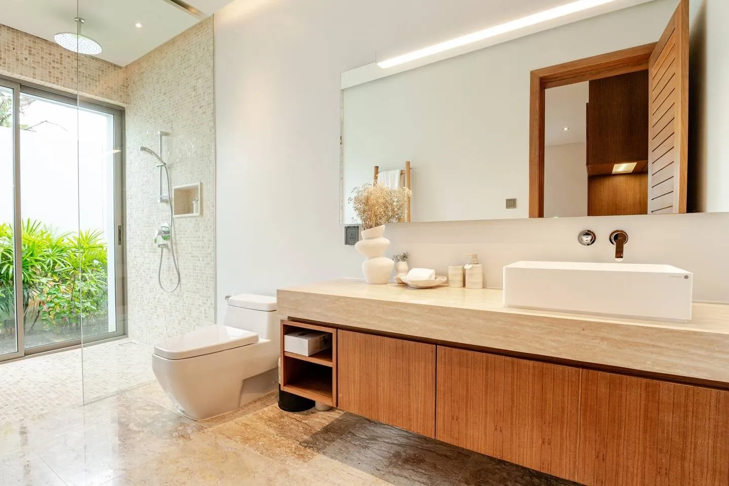 Property image - full photo 18