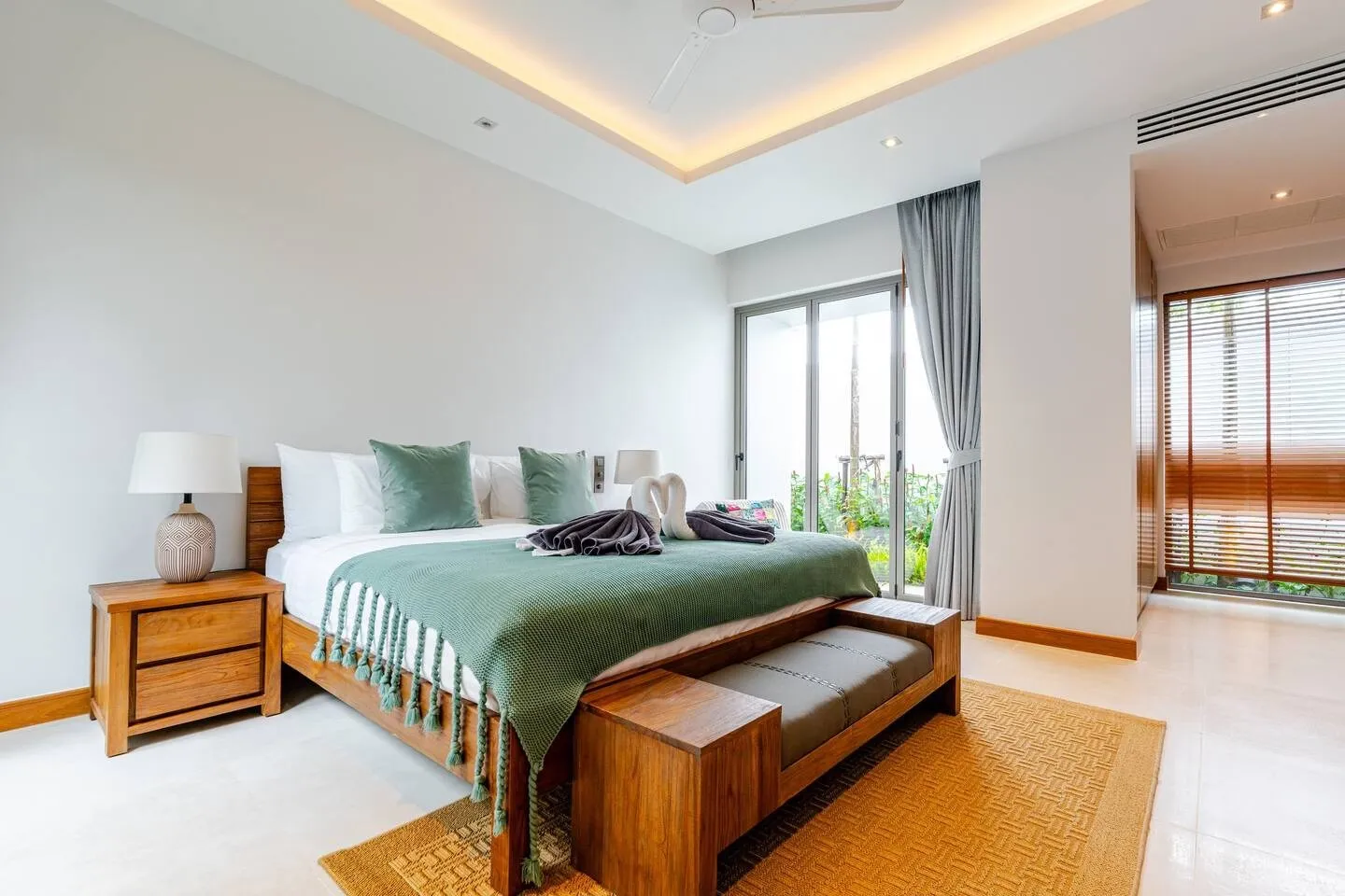Property image - full photo 11