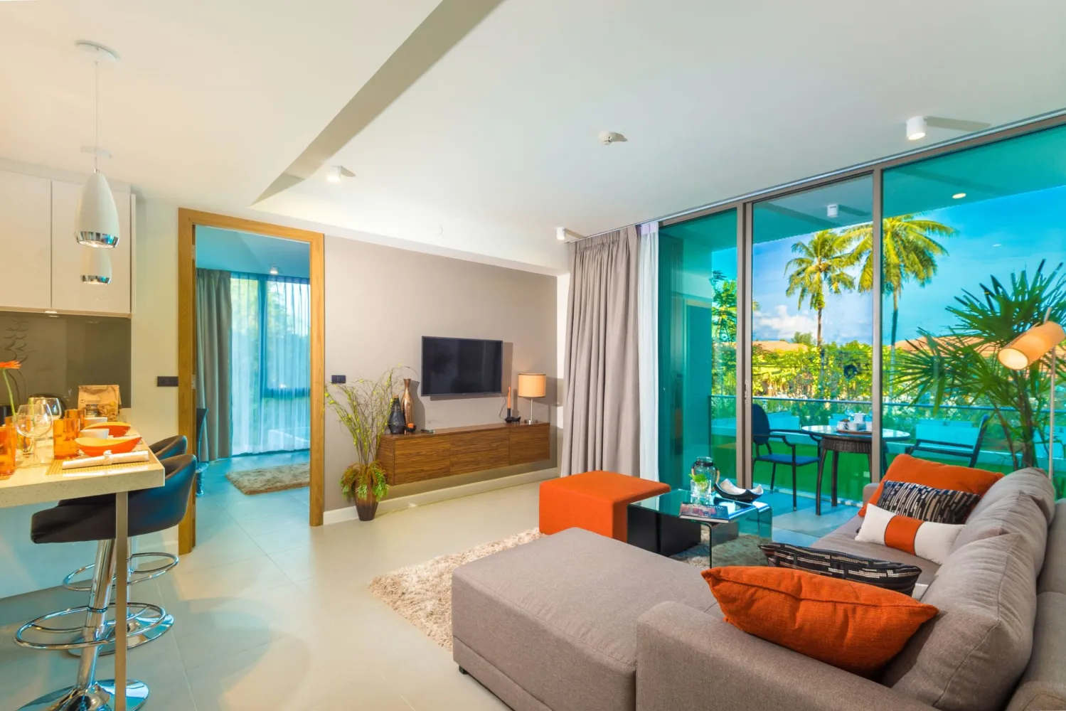 Property image - full photo 2
