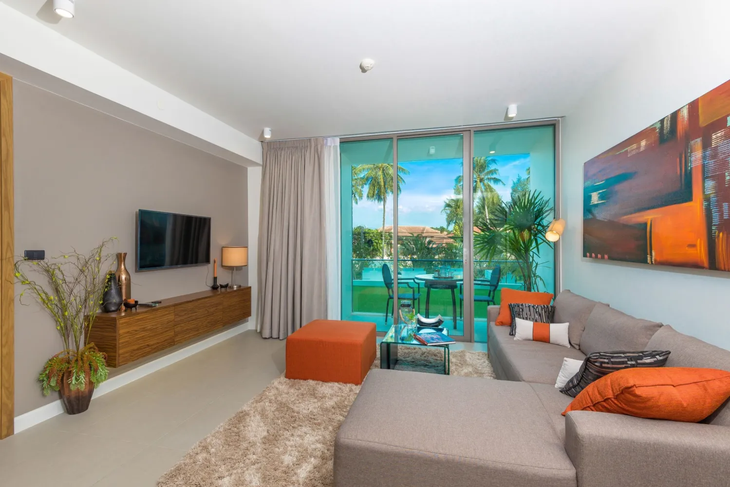 Property image - full photo 8