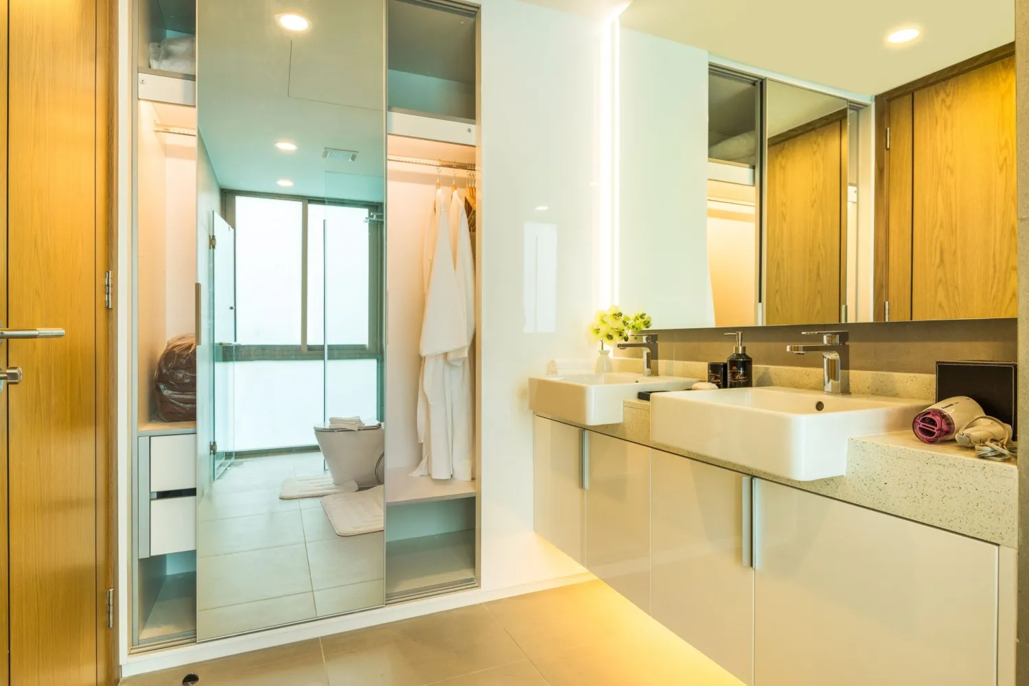 Property image - full photo 17