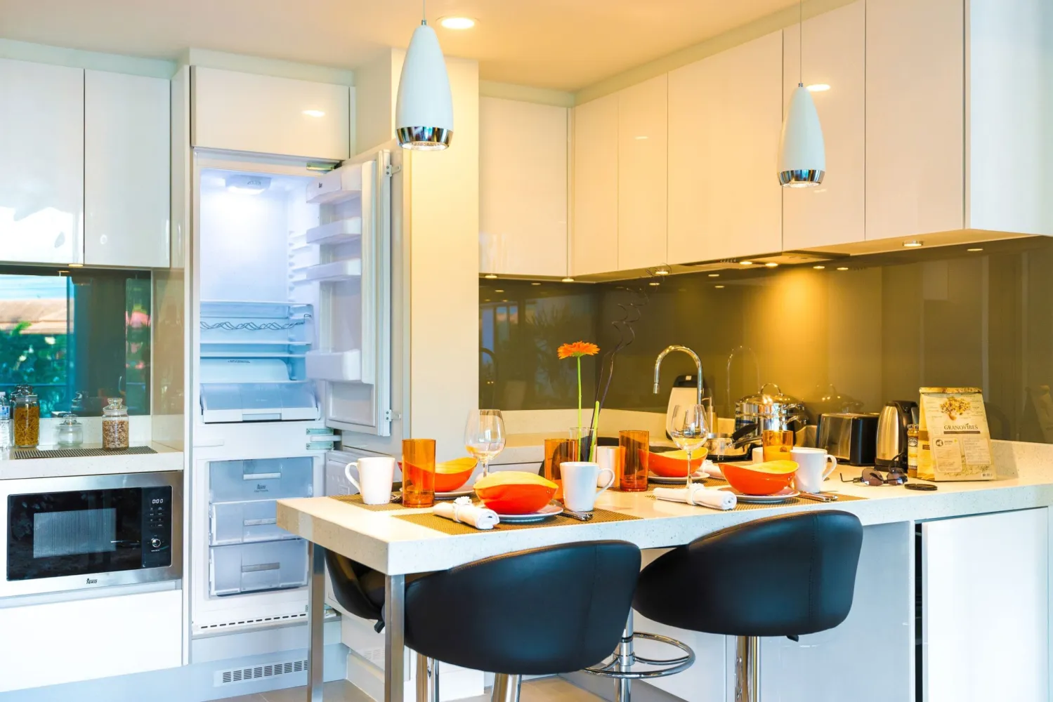Property image - full photo 4