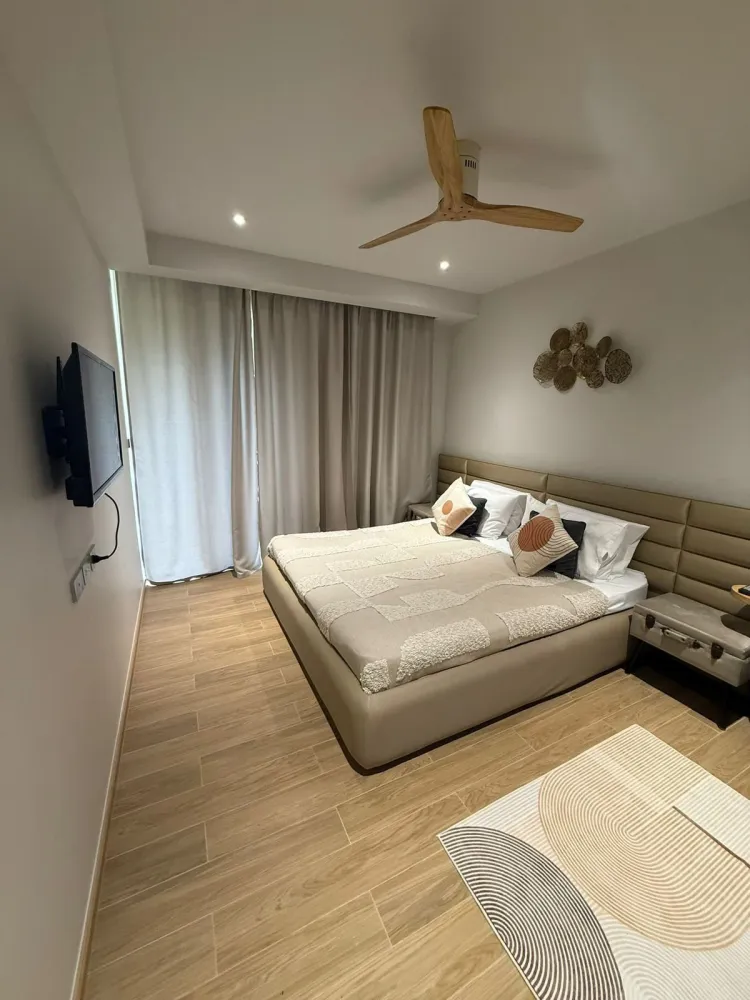 Property image - full photo 11