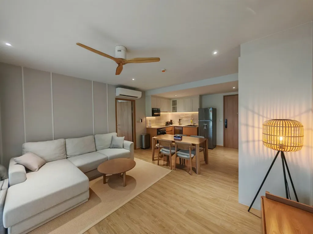Property image - full photo 4