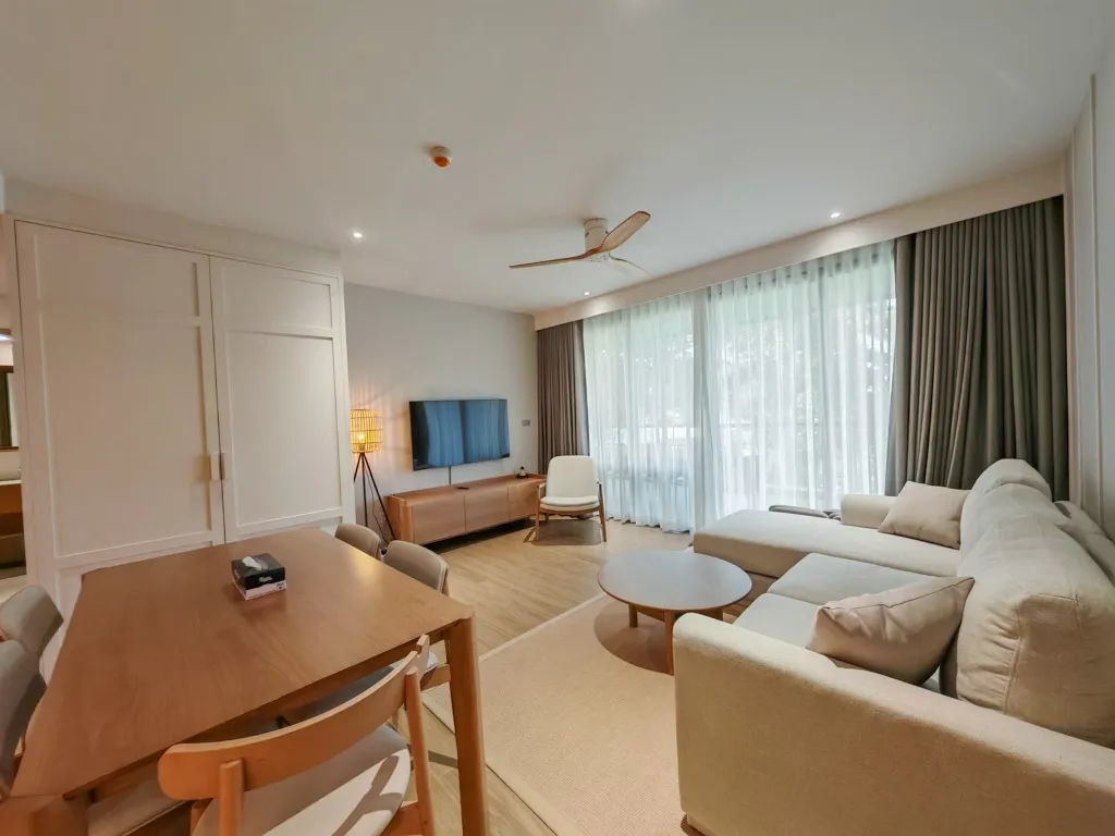 Property image - full photo 5
