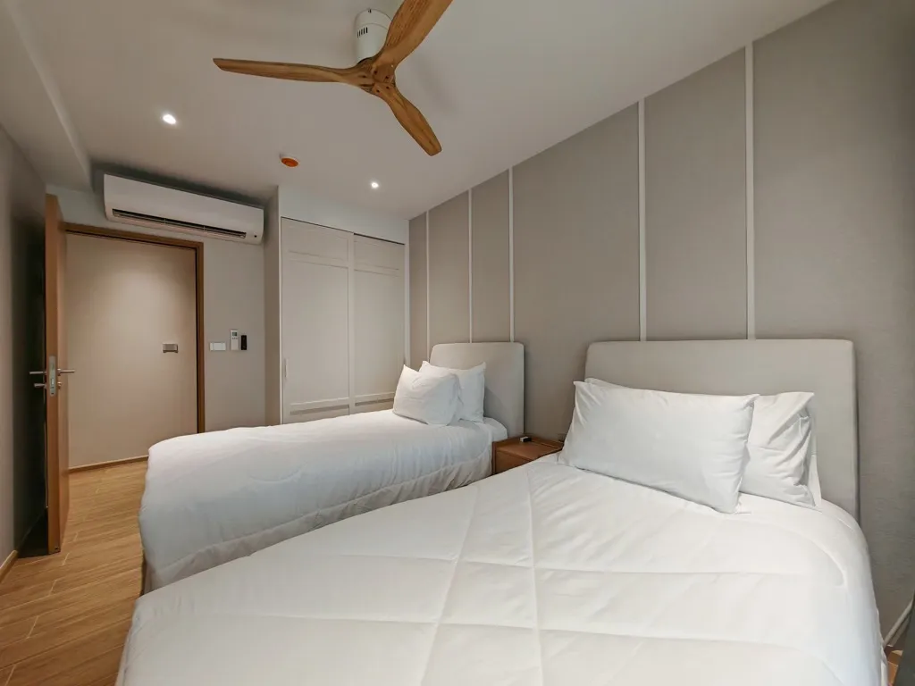 Property image - full photo 13