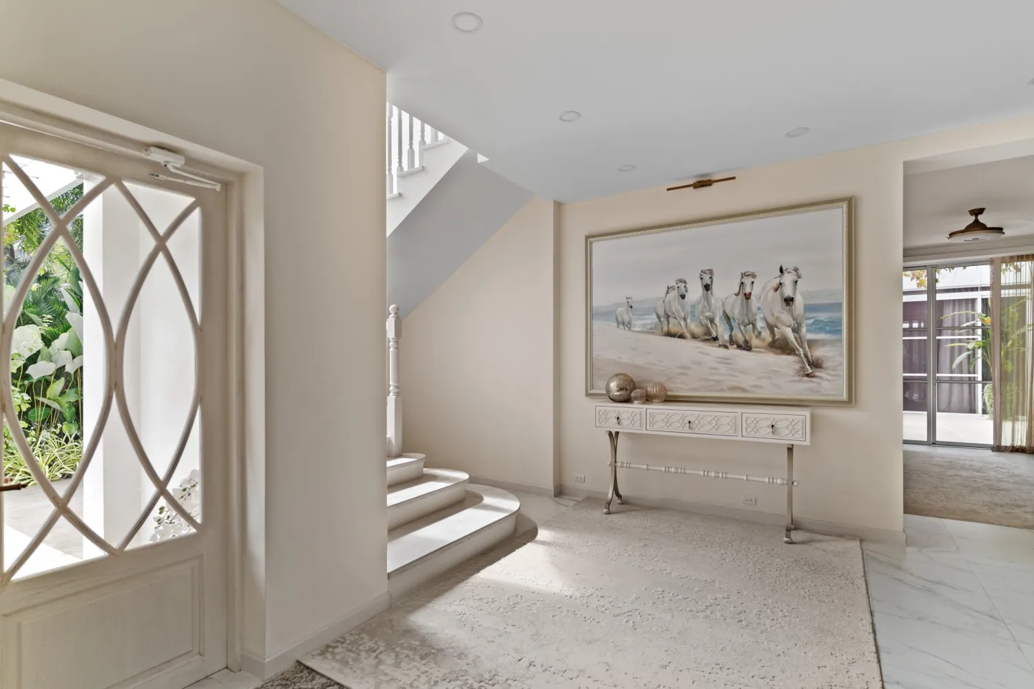 Property image - full photo 10