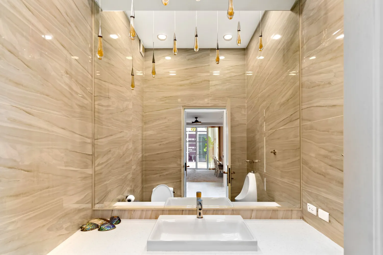 Property image - full photo 14