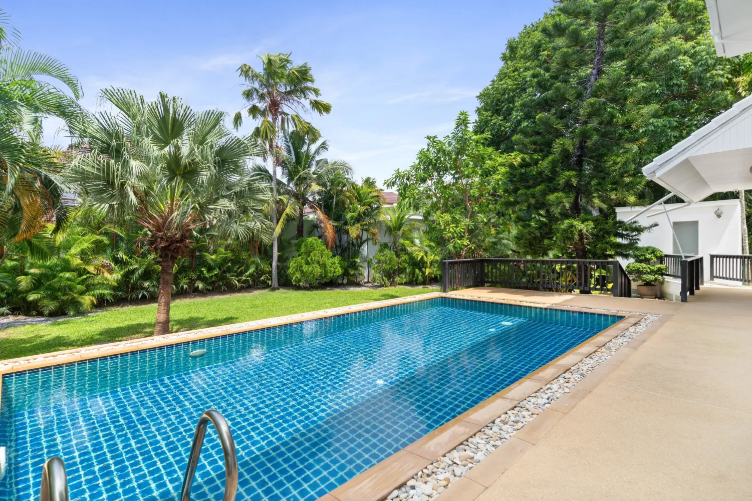 Property image - full photo 7