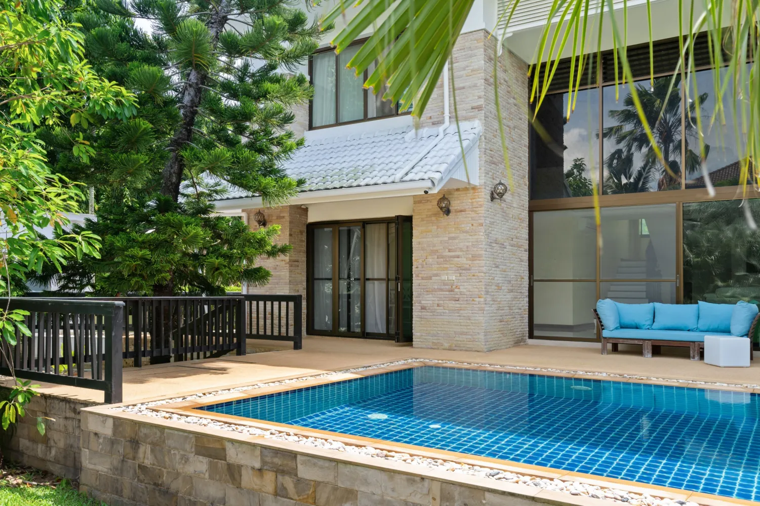 Property image - full photo 28