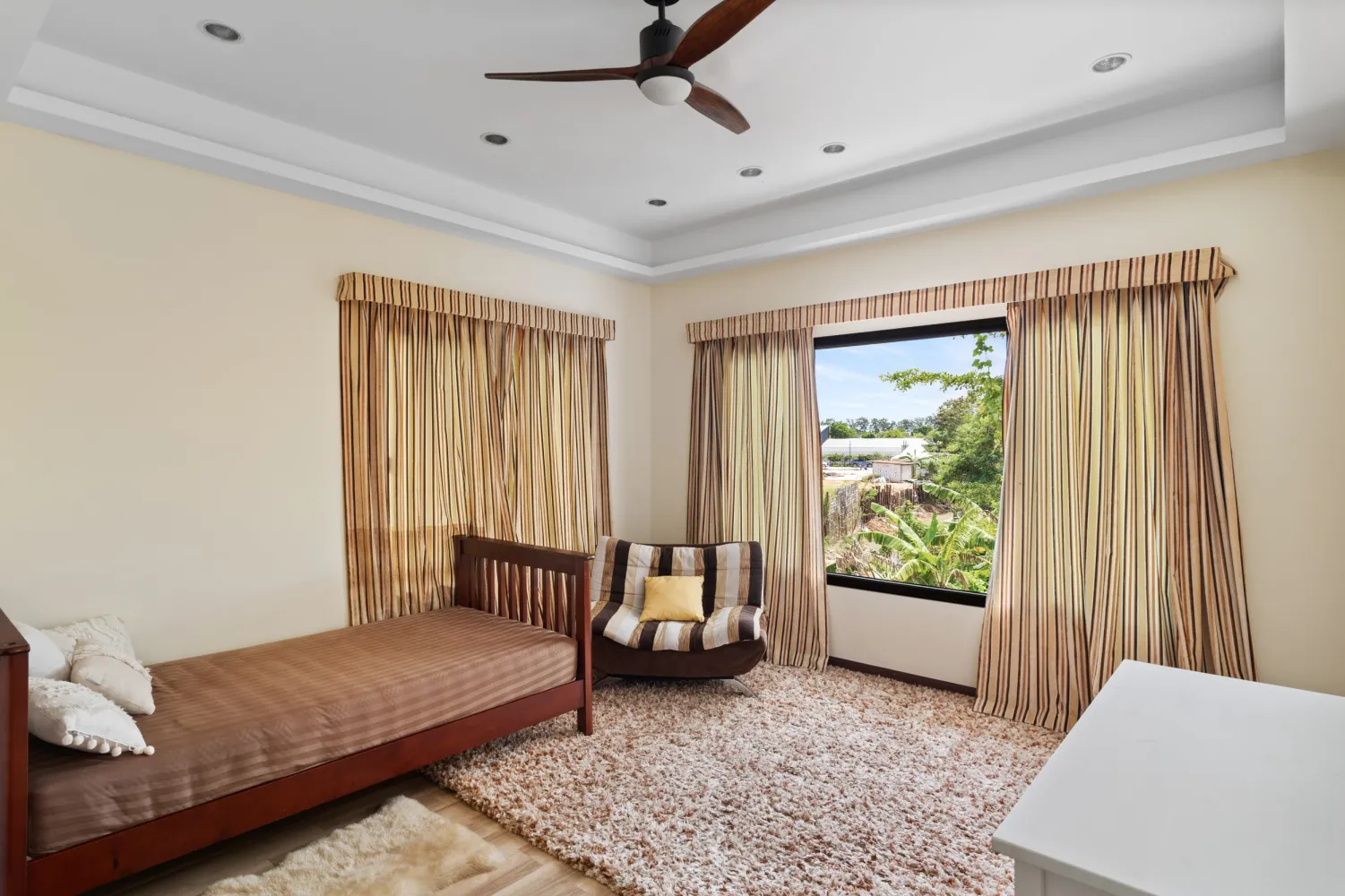 Property image - full photo 31