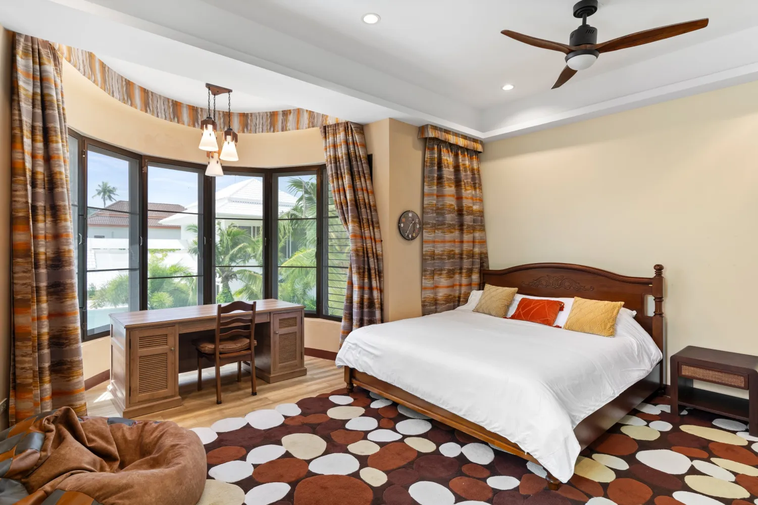 Property image - full photo 34