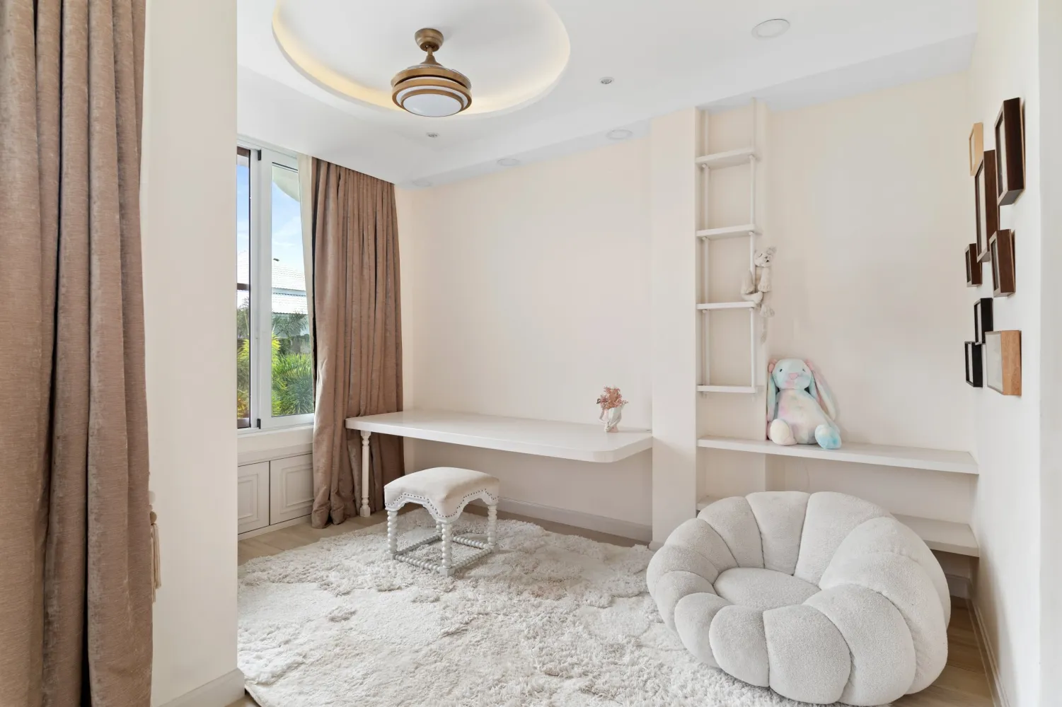 Property image - full photo 49