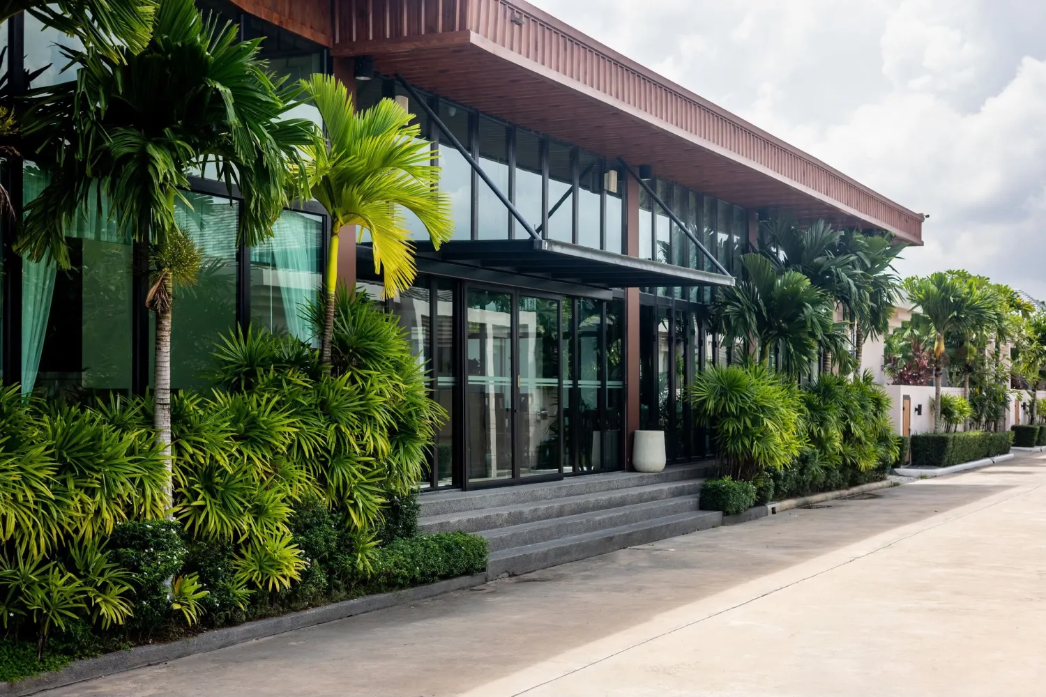 Property image - full photo 5