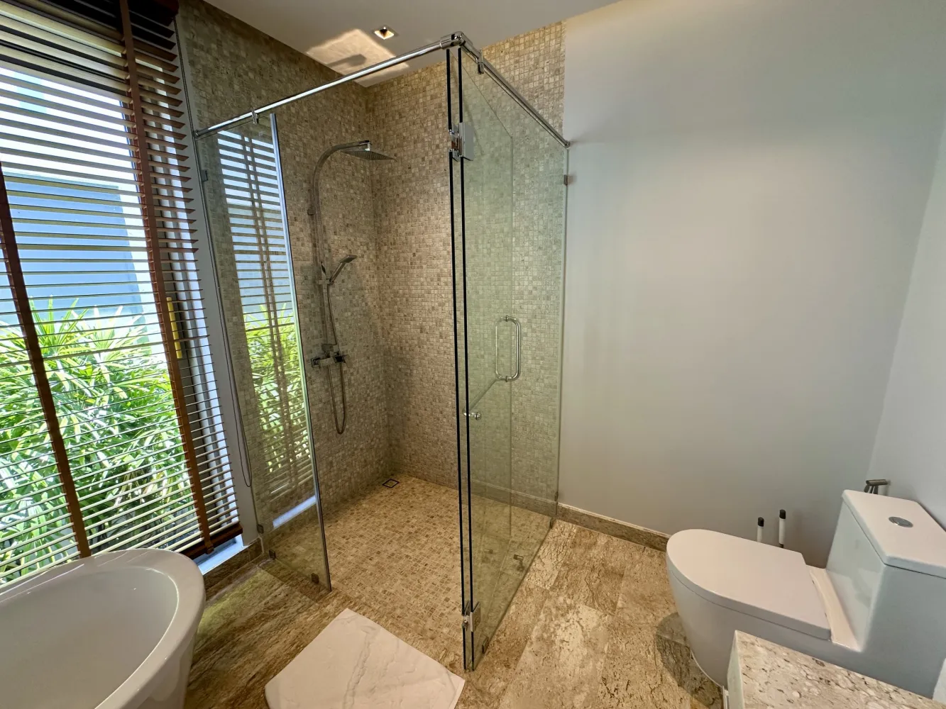 Property image - full photo 33