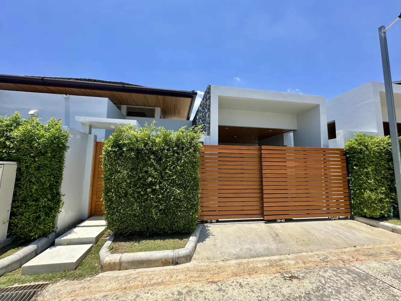 Property image - full photo 43